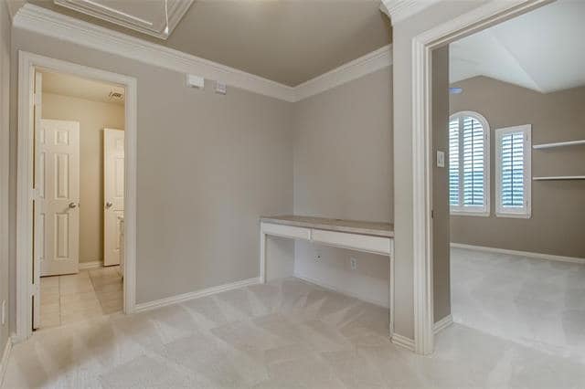 Building Photo - 921 Pine Burst Dr