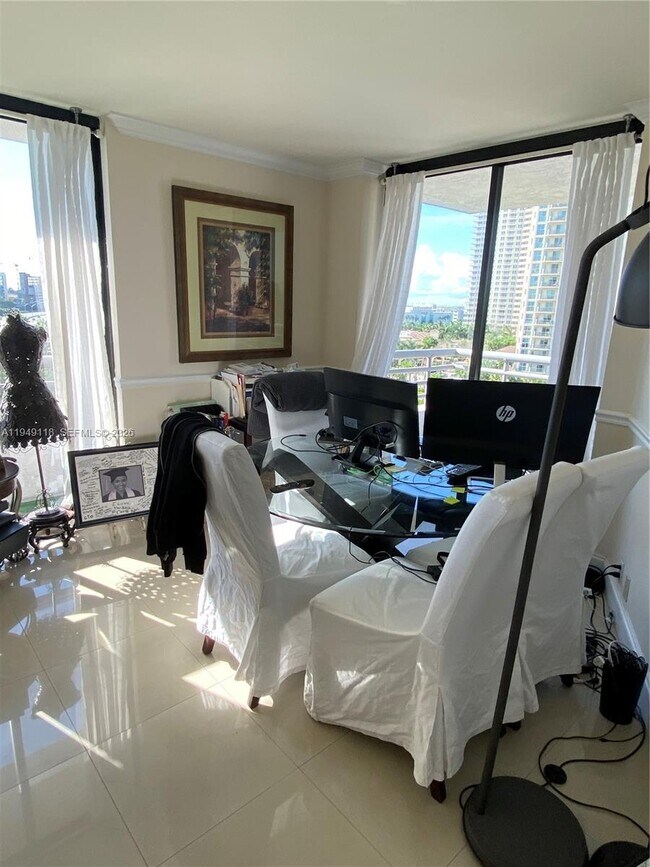 Building Photo - 3300 NE 191st St