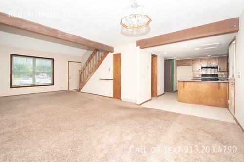 Building Photo - 735 S Avalon Cir