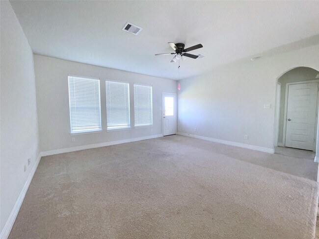 Building Photo - 3310 Aster Mdw Wy