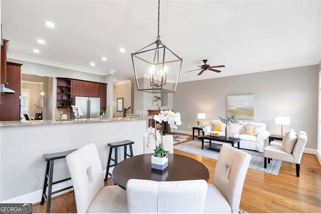 Building Photo - 5408 Glenridge Cove NE