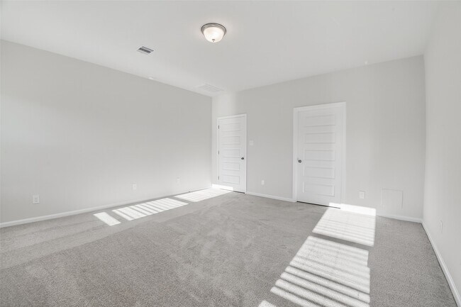 Building Photo - 2615 Ryon Falls Dr