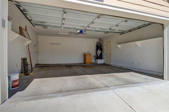 Building Photo - Rent this beautiful 2 Bedroom 2 Bath in The Cottages at Prescott Lakes!