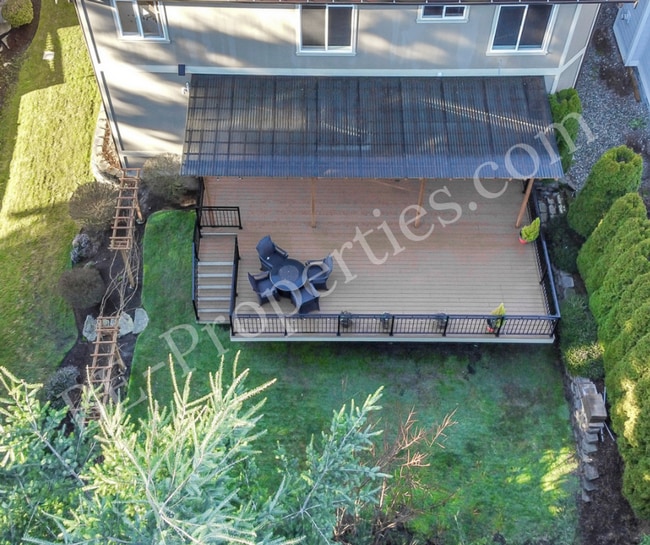 Building Photo - Beautiful Federal Way Home