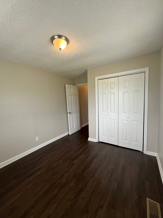 Building Photo - 314 Snowden Dr