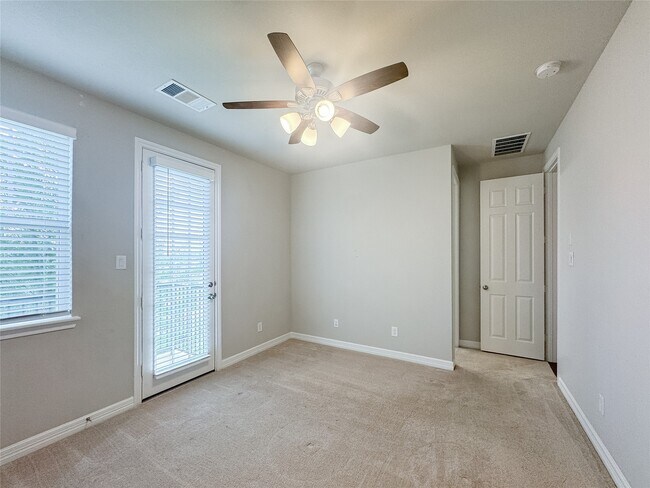 Building Photo - 9503 Towne Lake Pkwy