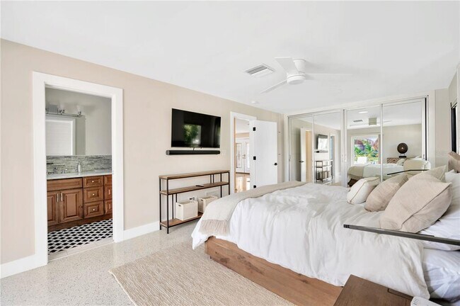 Building Photo - 807 Snug Island