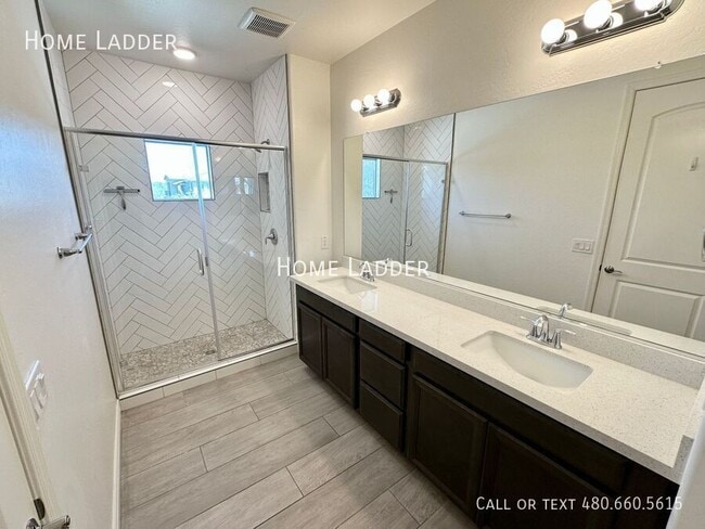 Building Photo - 5100 E Rancho Paloma Dr