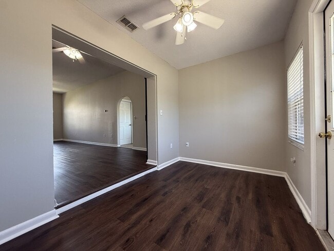 Building Photo - 4217 Avanti Cir
