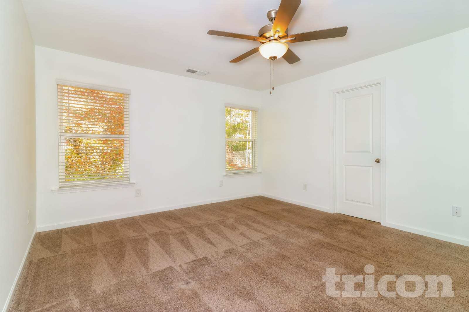 Building Photo - 2100 Rosemary Park Ln