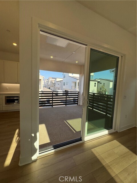 Building Photo - 436 Loon