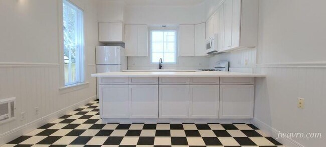 Building Photo - 43 Worth St