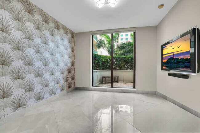 Building Photo - 3610 Gardens Pkwy