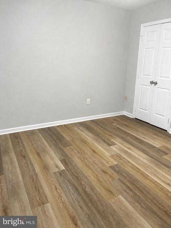 Building Photo - 635 Constellation Square SE