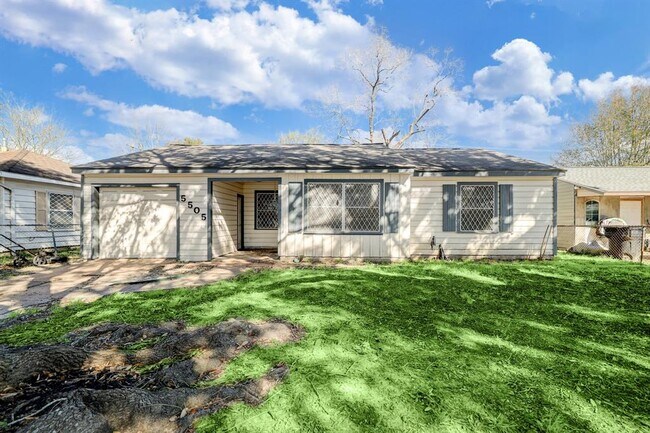 Primary Photo - 5505 Nightingale Dr