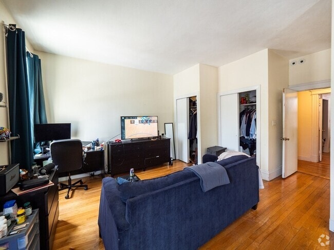 Building Photo - 489 Boylston St