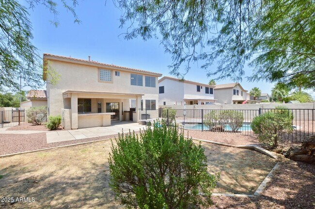 Building Photo - 14605 W Verde Ln