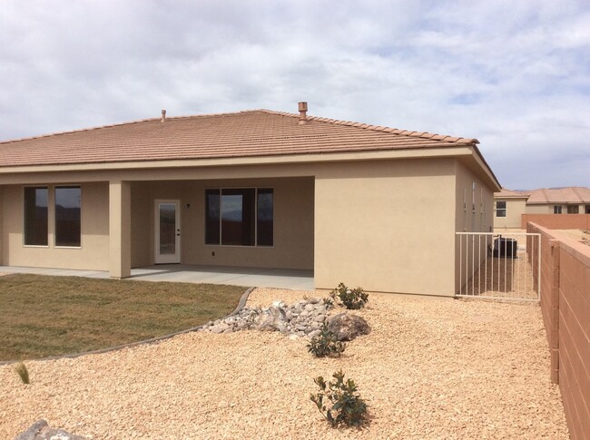 Building Photo - Beautiful Sky Ridge Home