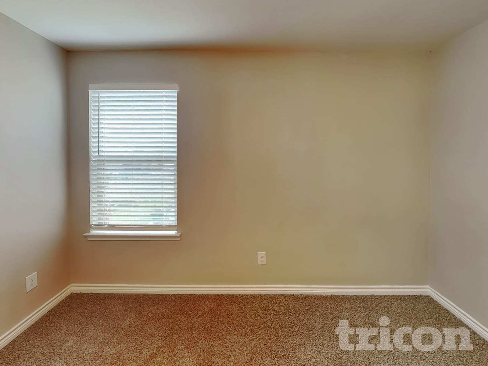 Building Photo - 2631 Green Leaf Way