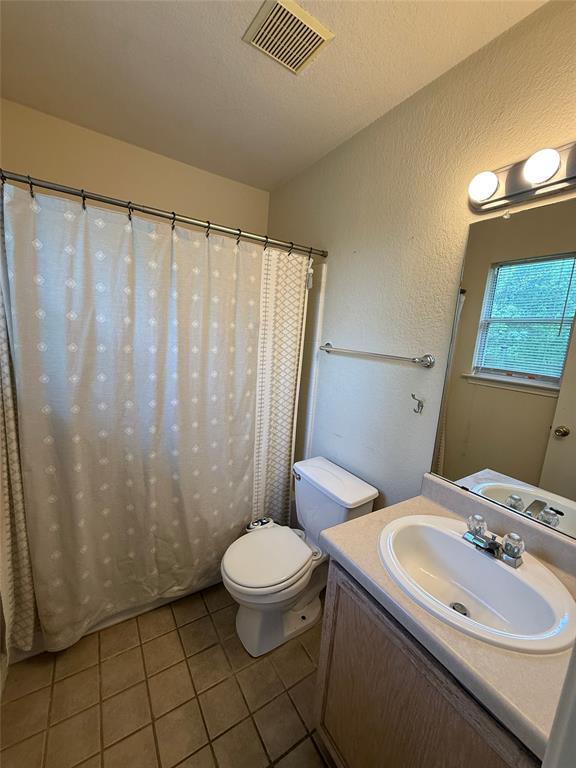 Building Photo - 224 Jim Miller Dr