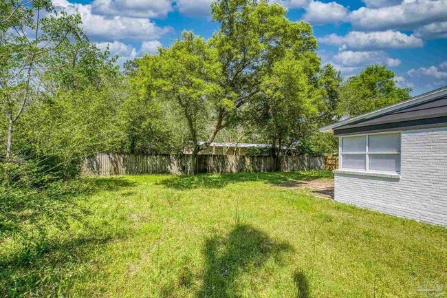 Building Photo - 1029 Kearny Dr