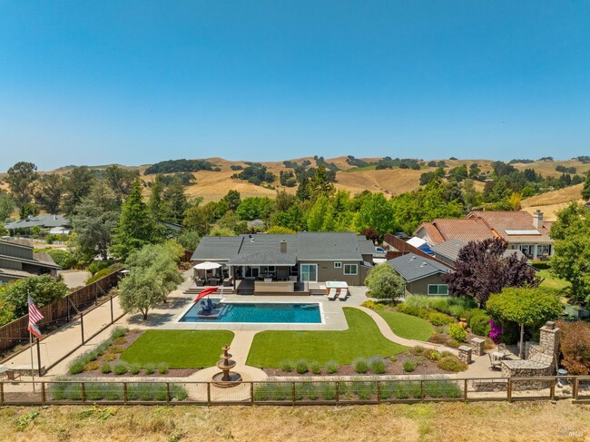 Building Photo - 1051 Stonebridge Dr