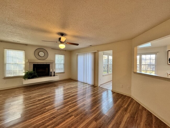 Building Photo - A Fantastic 3-Bedroom Home in Ocean Lakes North! Available 04-20-26! 2-Car Attached Garage, Large...