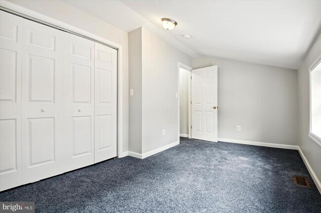 Building Photo - 1909 Aliceanna St