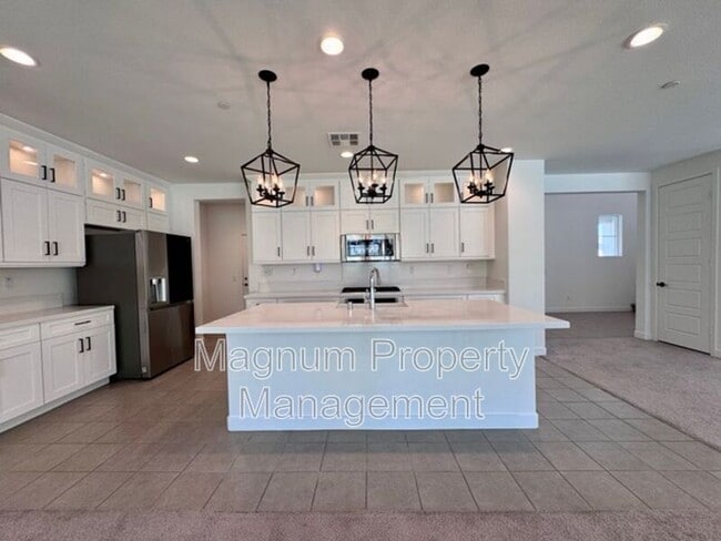 Building Photo - 34118 Willow Stone St