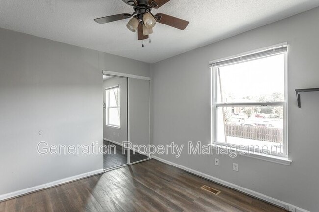 Building Photo - 44 St Victors Ln