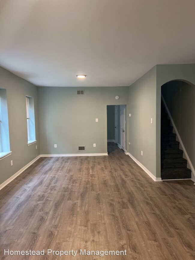 Building Photo - 3 br, 1.5 bath House - 928 Saville Ave