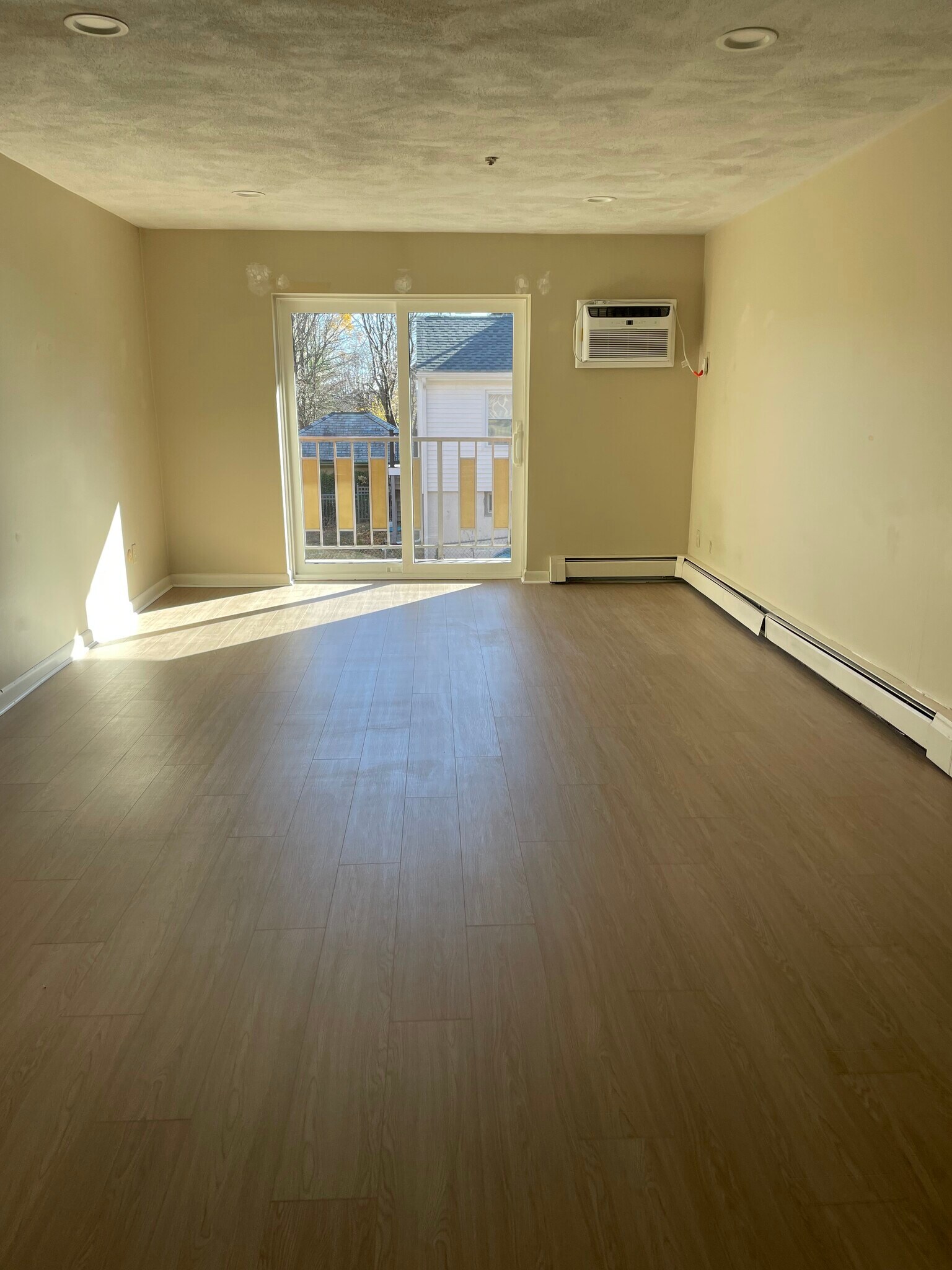 Building Photo - 100 Grand View Ave