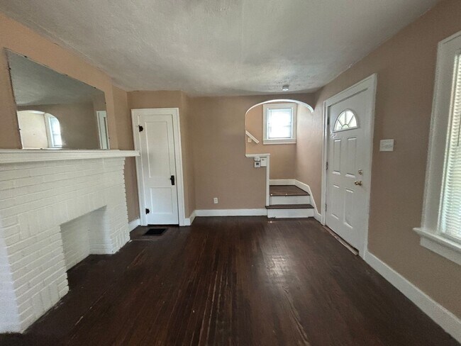 Building Photo - 229 Bellaire Ave