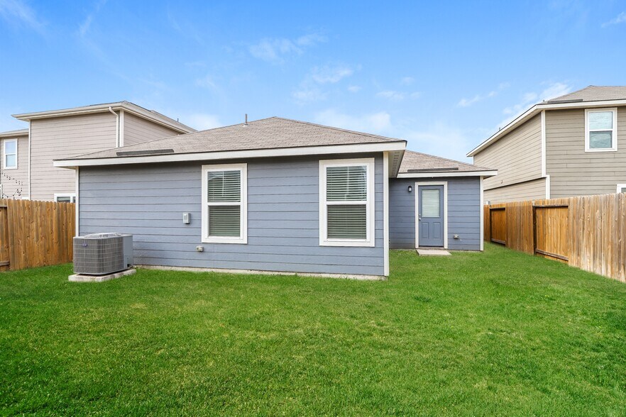 Building Photo - 7260 Jebson Pass