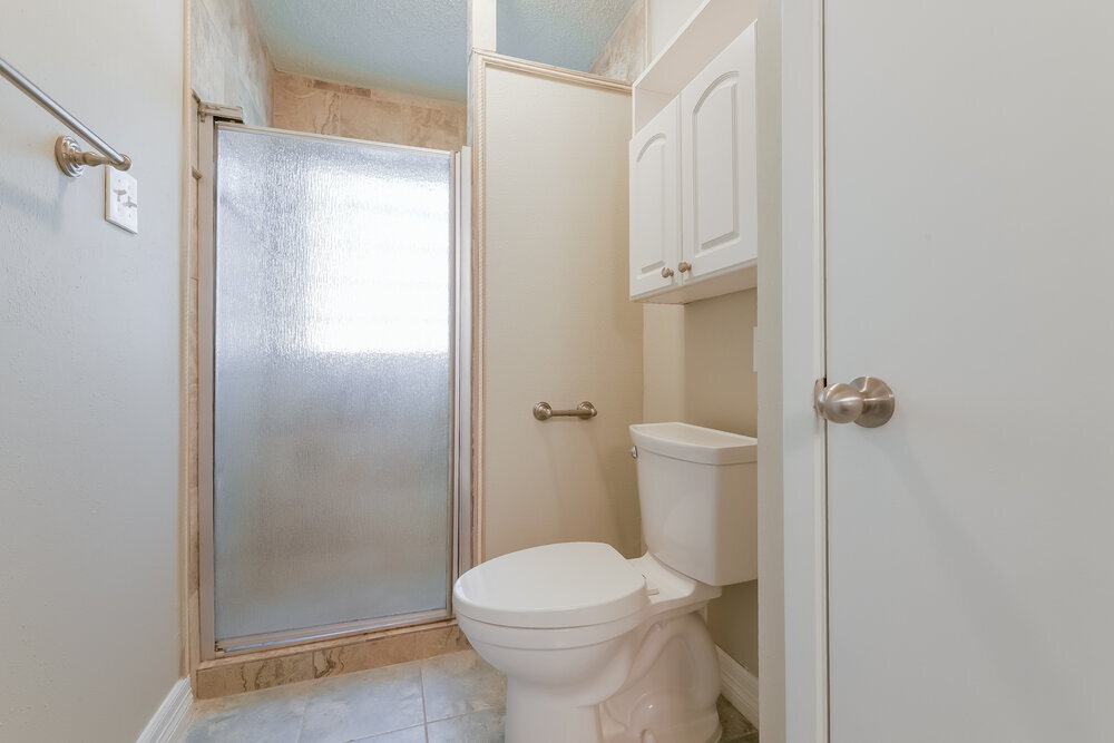 Building Photo - 25302 Hollybush Ln