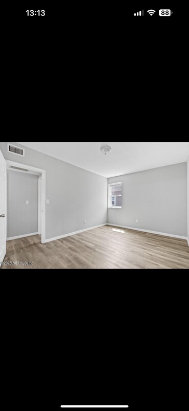 Building Photo - 9106 Jefferson Ave