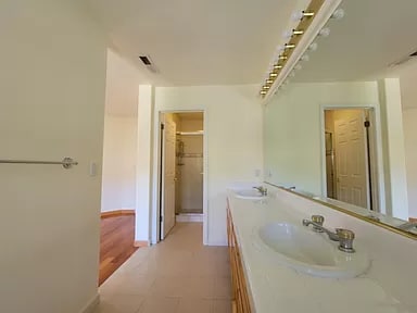 Building Photo - 1659 Via Fortuna