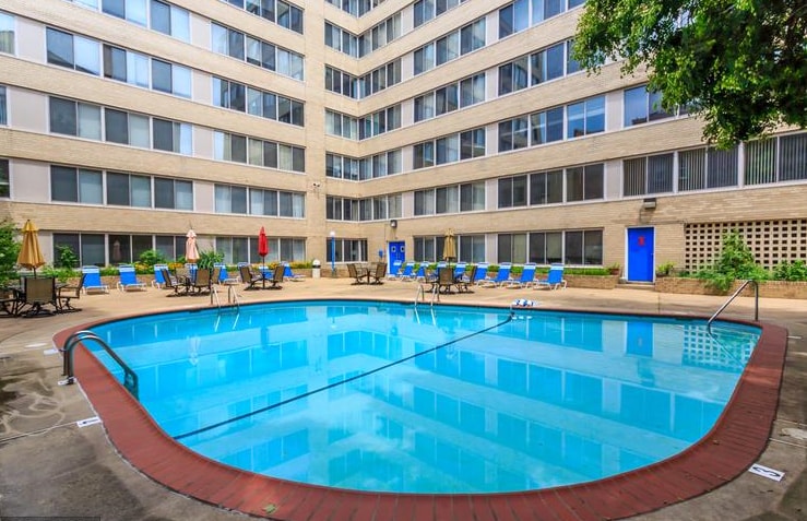 Building Photo - 922 24th St NW