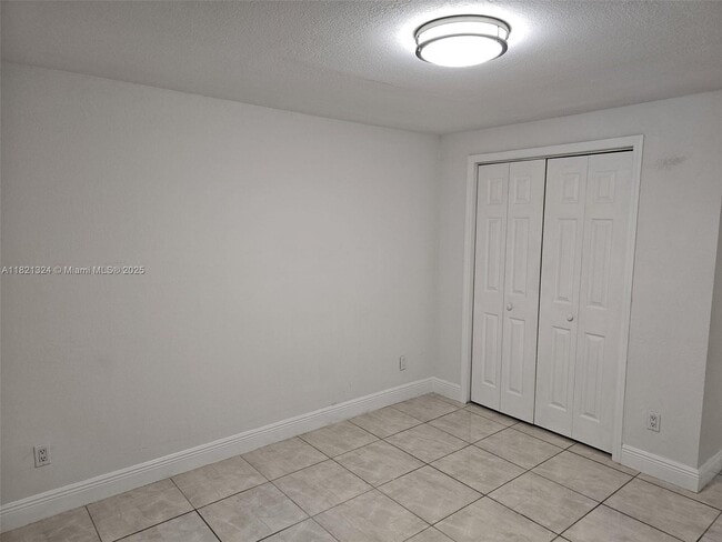 Building Photo - 651 SW 66th Ave