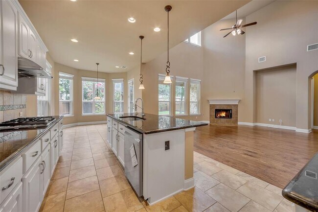 Building Photo - 10821 Crosbyton Ln