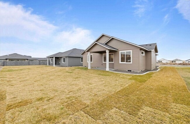 Building Photo - Brand New Construction Home in Richland – ...