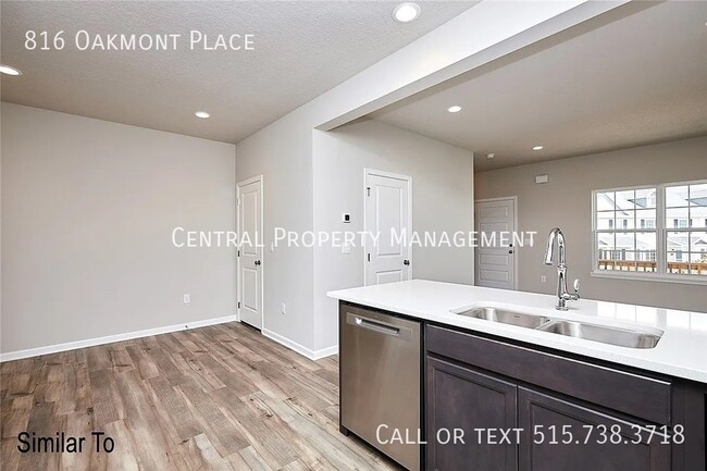 Building Photo - 816 Oakmont Pl