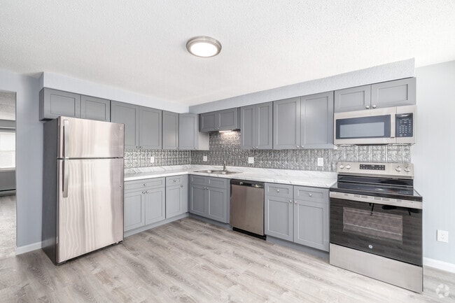 2BR, 1BA - 720SF - Kitchen - Holly Brook Apartments