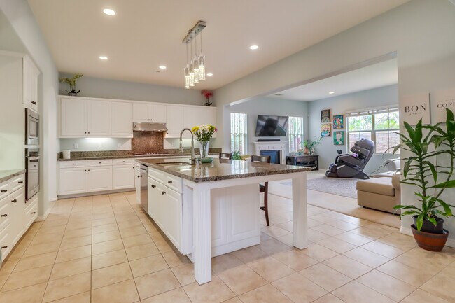 Building Photo - 3637 Alander Ct