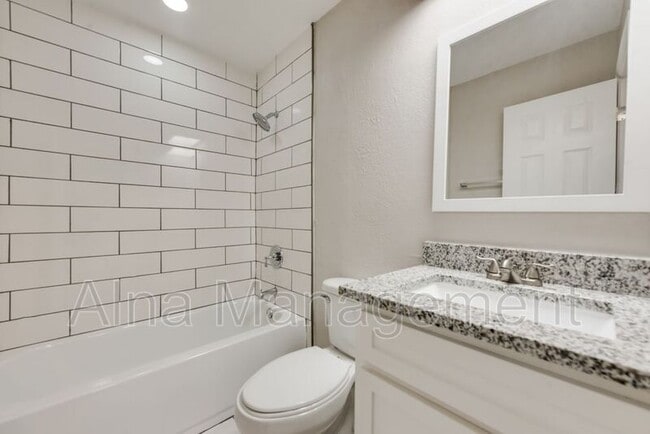 Building Photo - 80 E Mountain Creek Dr