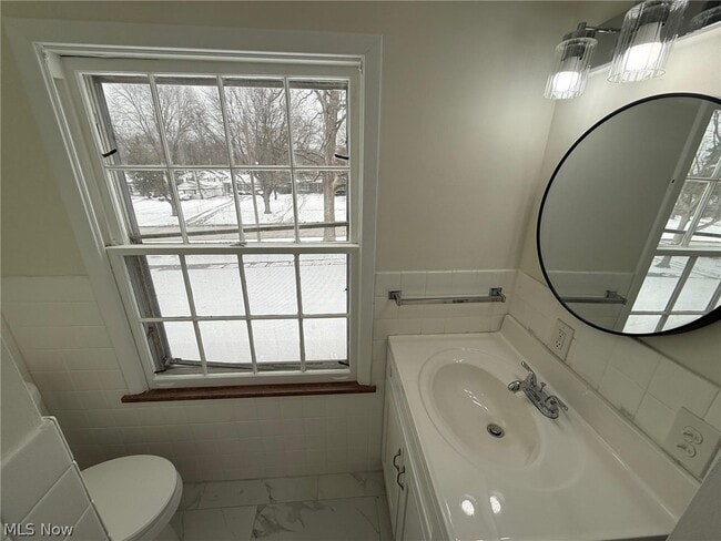 Building Photo - 22350 S Woodland Rd