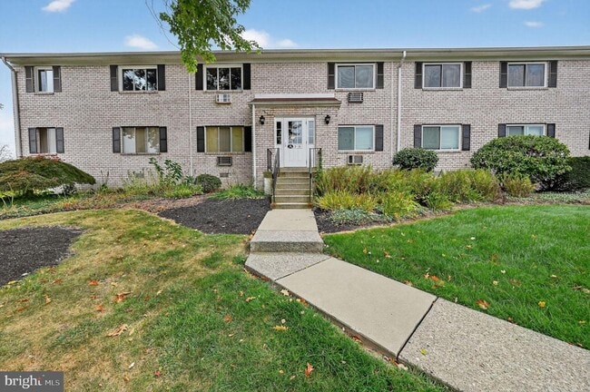 Building Photo - 26 Park Ave