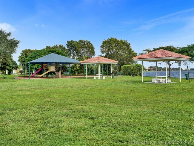 Building Photo - 1245 SW 46th Way