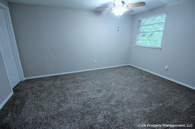 Building Photo - 609 Belle Air Ave