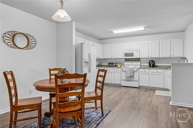 Building Photo - 231 Tigers Paw Dr